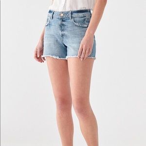 DL1961 KARLIE BOYFRIEND SHORT 25 NEW W TAGS